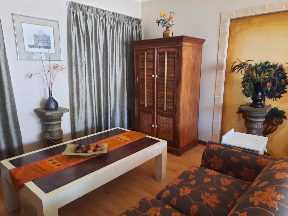 Alpine Inn George Ngoại thất bức ảnh