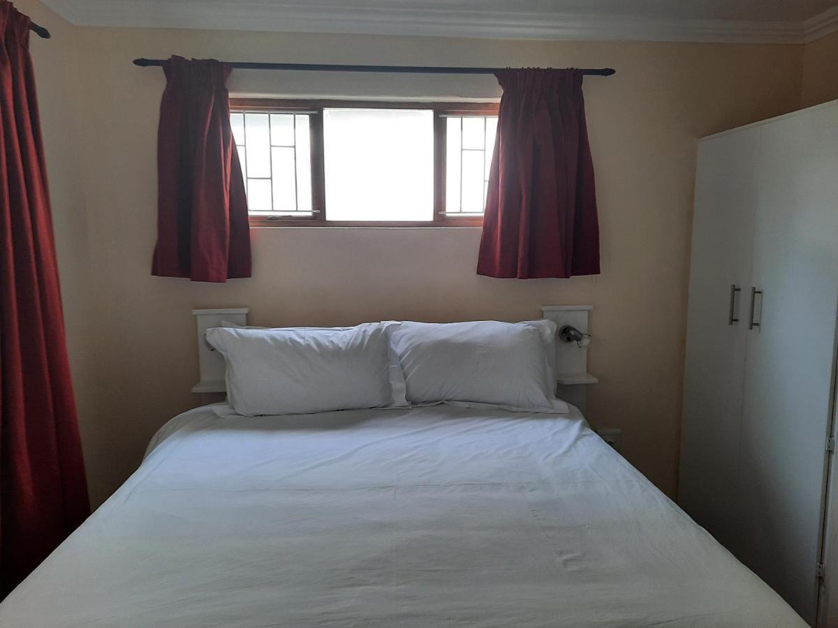 Alpine Inn George Ngoại thất bức ảnh