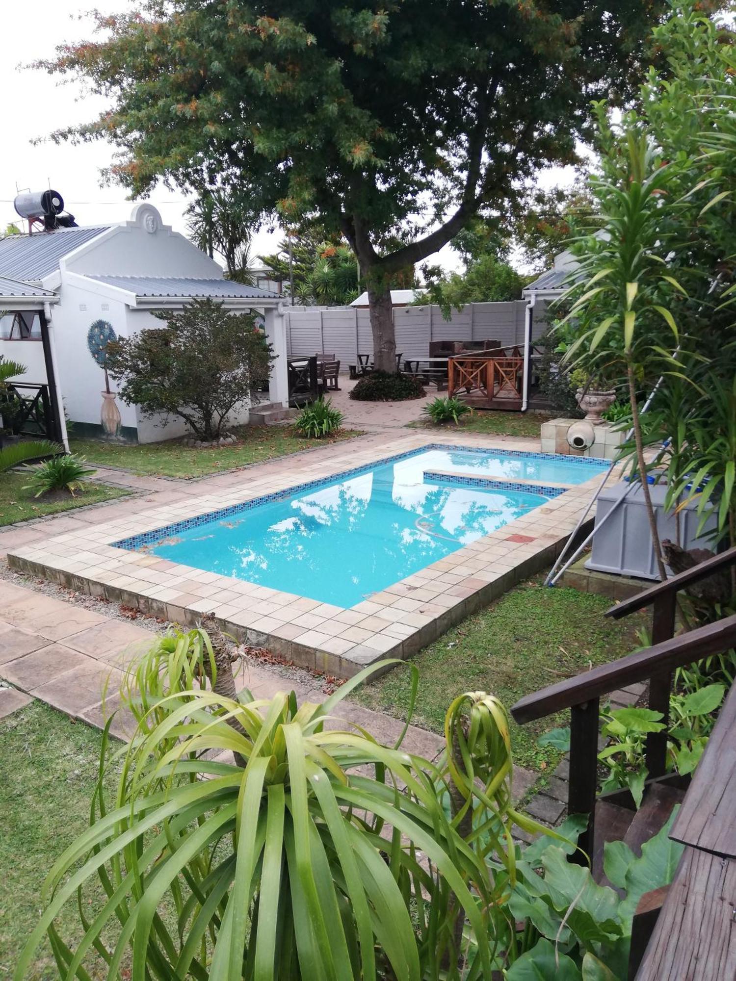 Alpine Inn George Ngoại thất bức ảnh