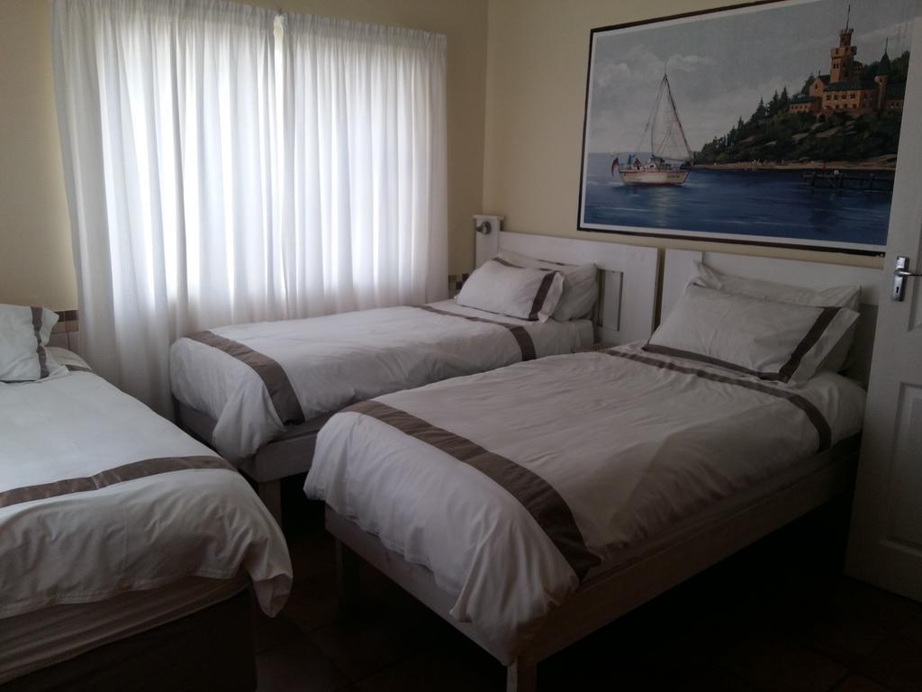 Alpine Inn George Ngoại thất bức ảnh